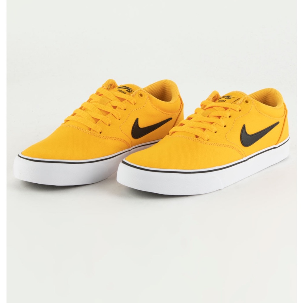 New NIKE SB Chron 2 Canvas Sneakers